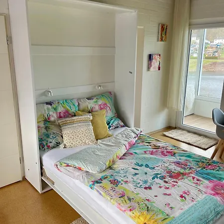 Urlaub In Der Eifel Am Rursee Mit Seeblick - Uferglanz *